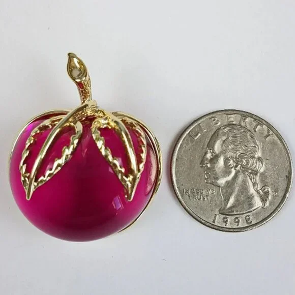 Avon Red Apple‎ Brooch 1970s - Picture 2 of 5